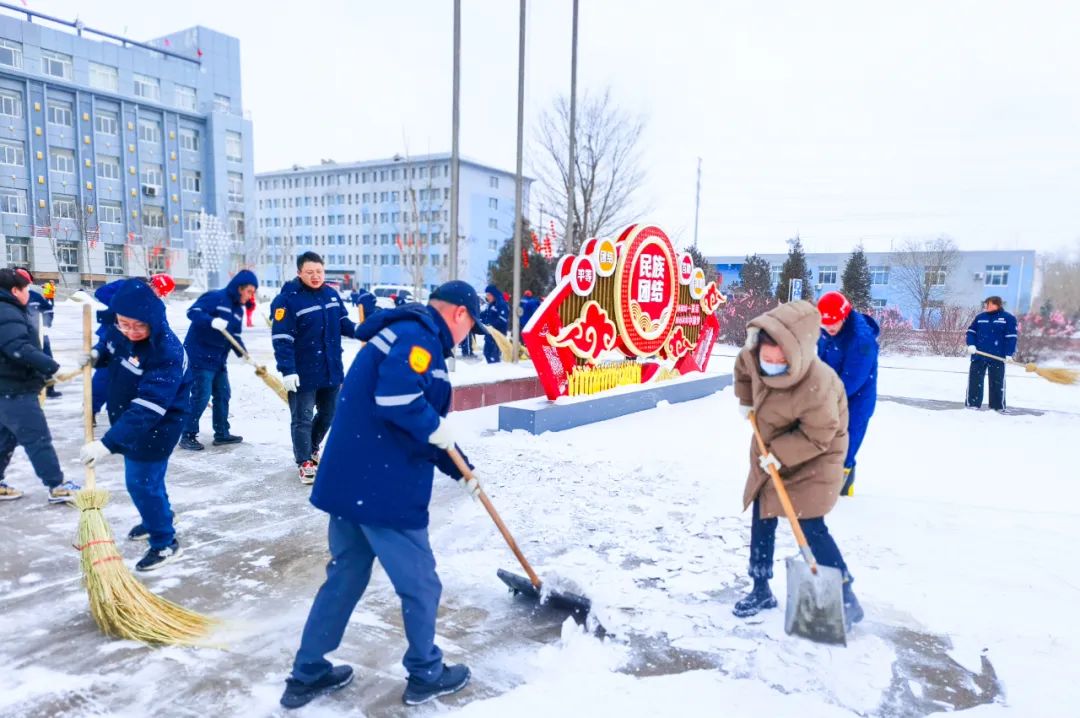 內(nèi)蒙宜化：迎風(fēng)戰(zhàn)雪保安全，勠力同心促生產(chǎn)(圖2)