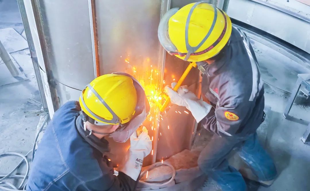 青海宜化電石分廠電極殼班：加強標準化建設(shè)，保障電石爐長周期穩(wěn)定運行(圖5)