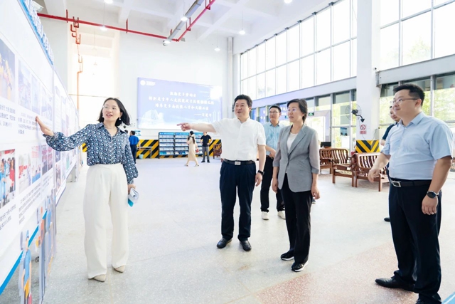 湖北省人社廳黨組書記、廳長李述永到宜化實訓(xùn)基地調(diào)研